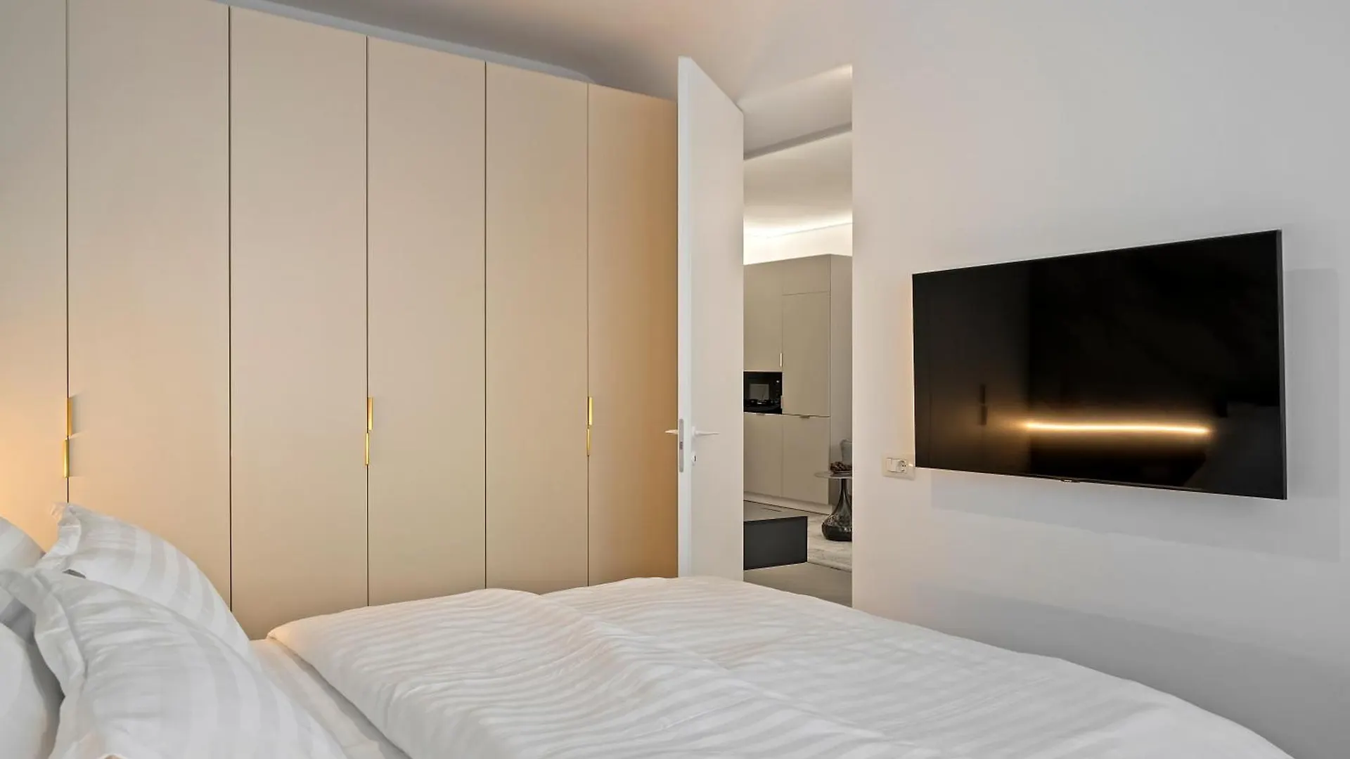 Apartament Luxury Cortina North Residence Pipera Voluntari 0*,