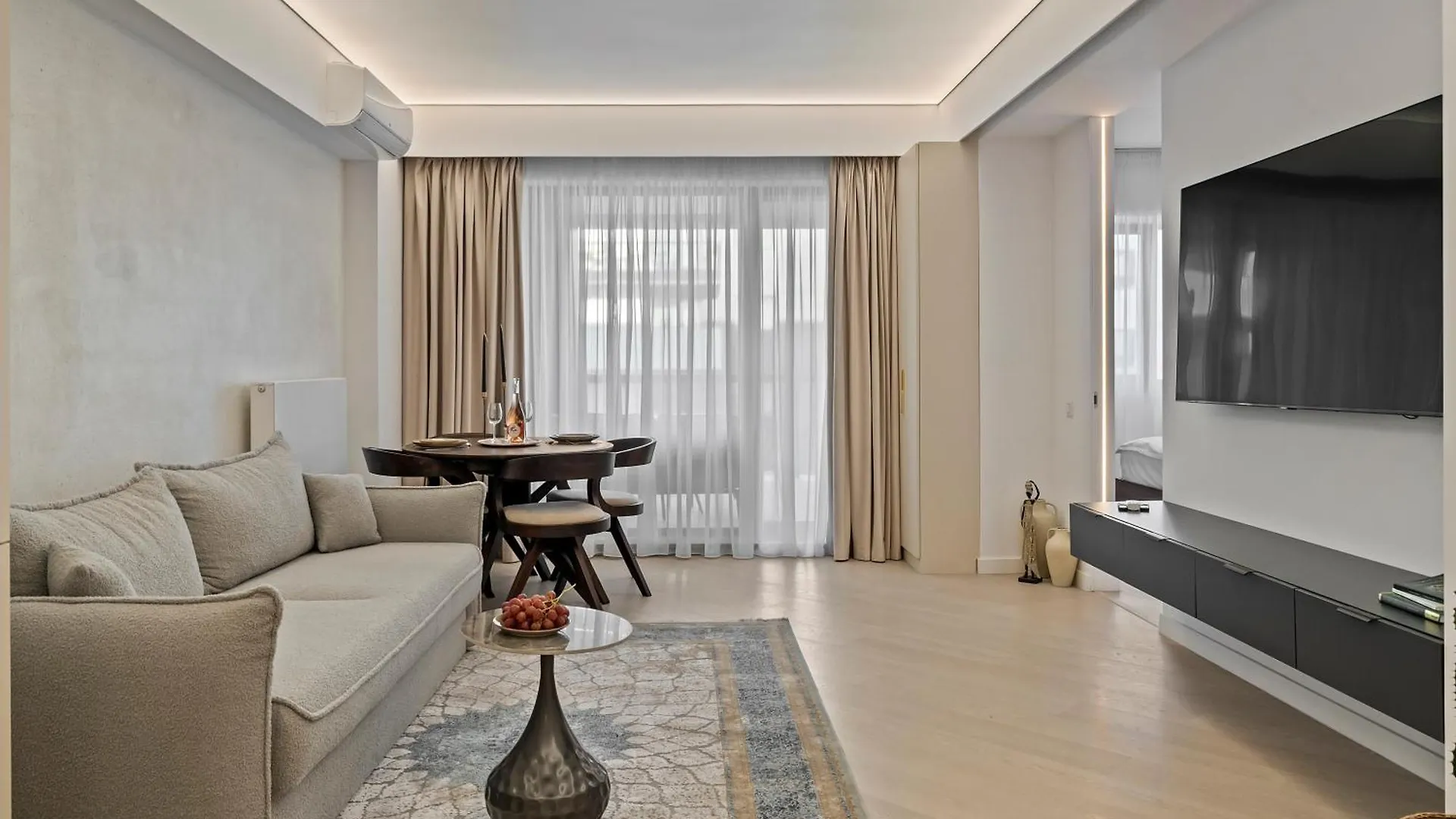 Apartament Luxury Cortina North Residence Pipera Voluntari 0*,  Romania